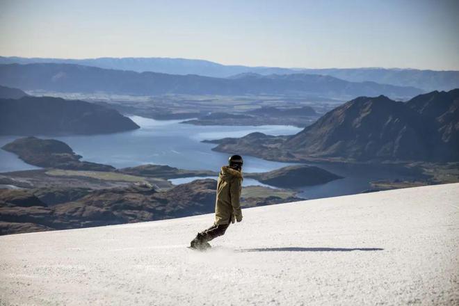 博鱼体育：五一川西徒步、登山大热户外安全引发持续关注；铺路完成商业探险客户冲向珠峰顶｜犀牛说(图13)